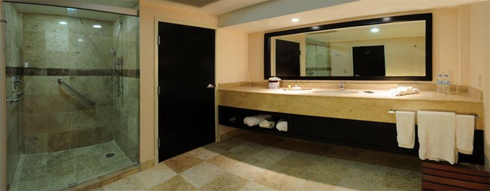 Hotel Doubletree By Hilton Queretaro